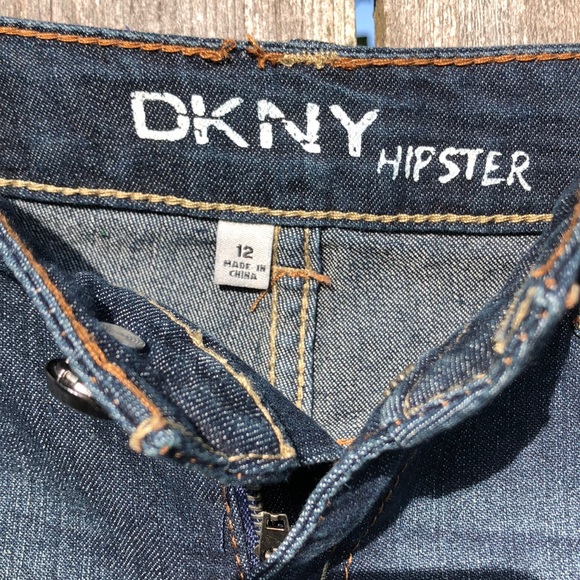 DKNY Girls Cuffed Shorts - Picture 2 of 4